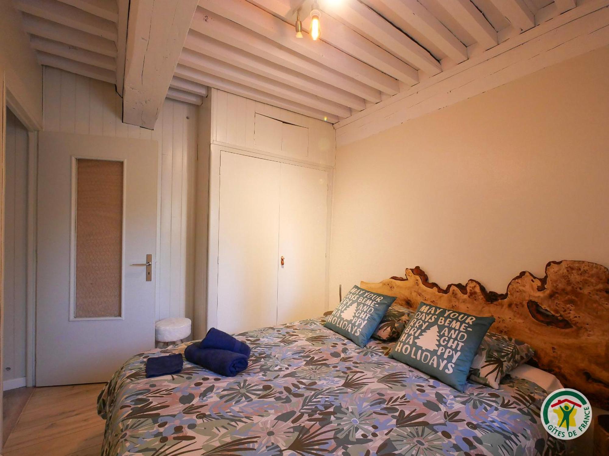 "La Batisse Des Pres" Apartment ปี-แซ็ง-วาซ็อง ภายนอก รูปภาพ