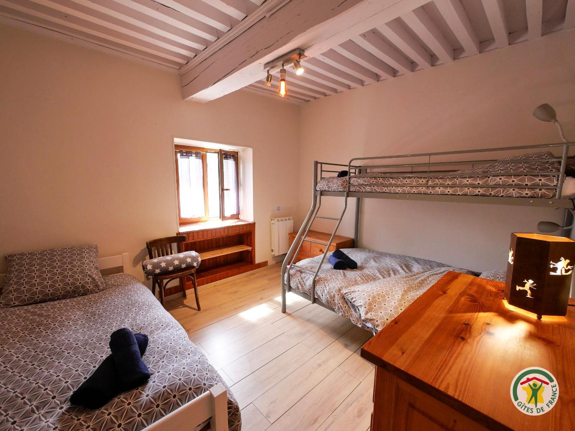 "La Batisse Des Pres" Apartment ปี-แซ็ง-วาซ็อง ภายนอก รูปภาพ