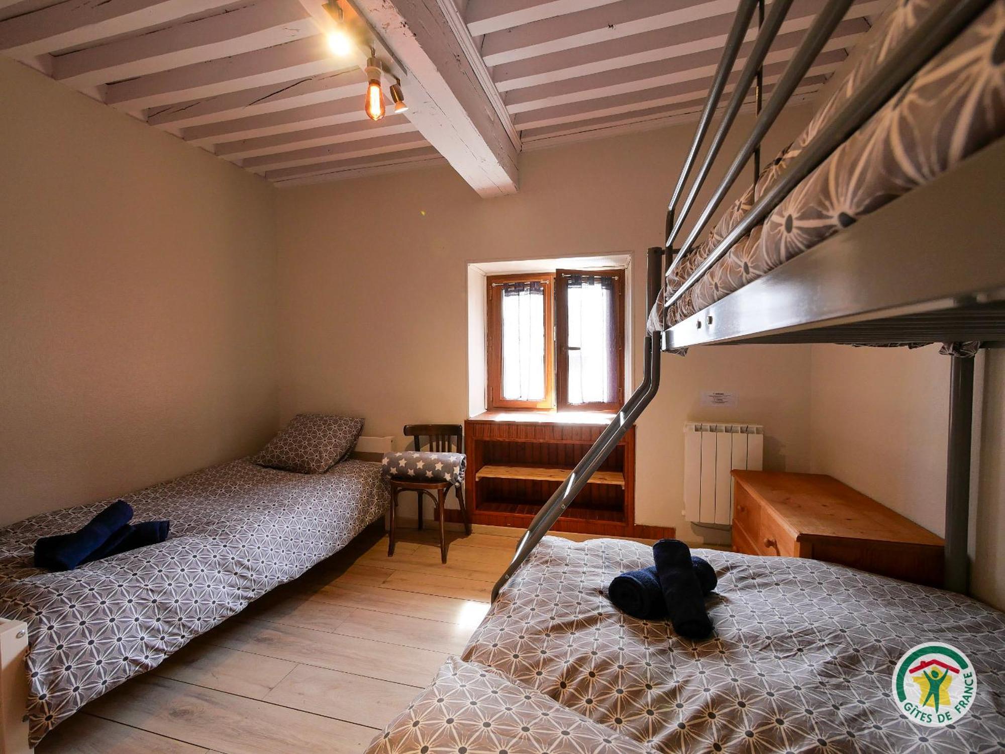 "La Batisse Des Pres" Apartment ปี-แซ็ง-วาซ็อง ภายนอก รูปภาพ