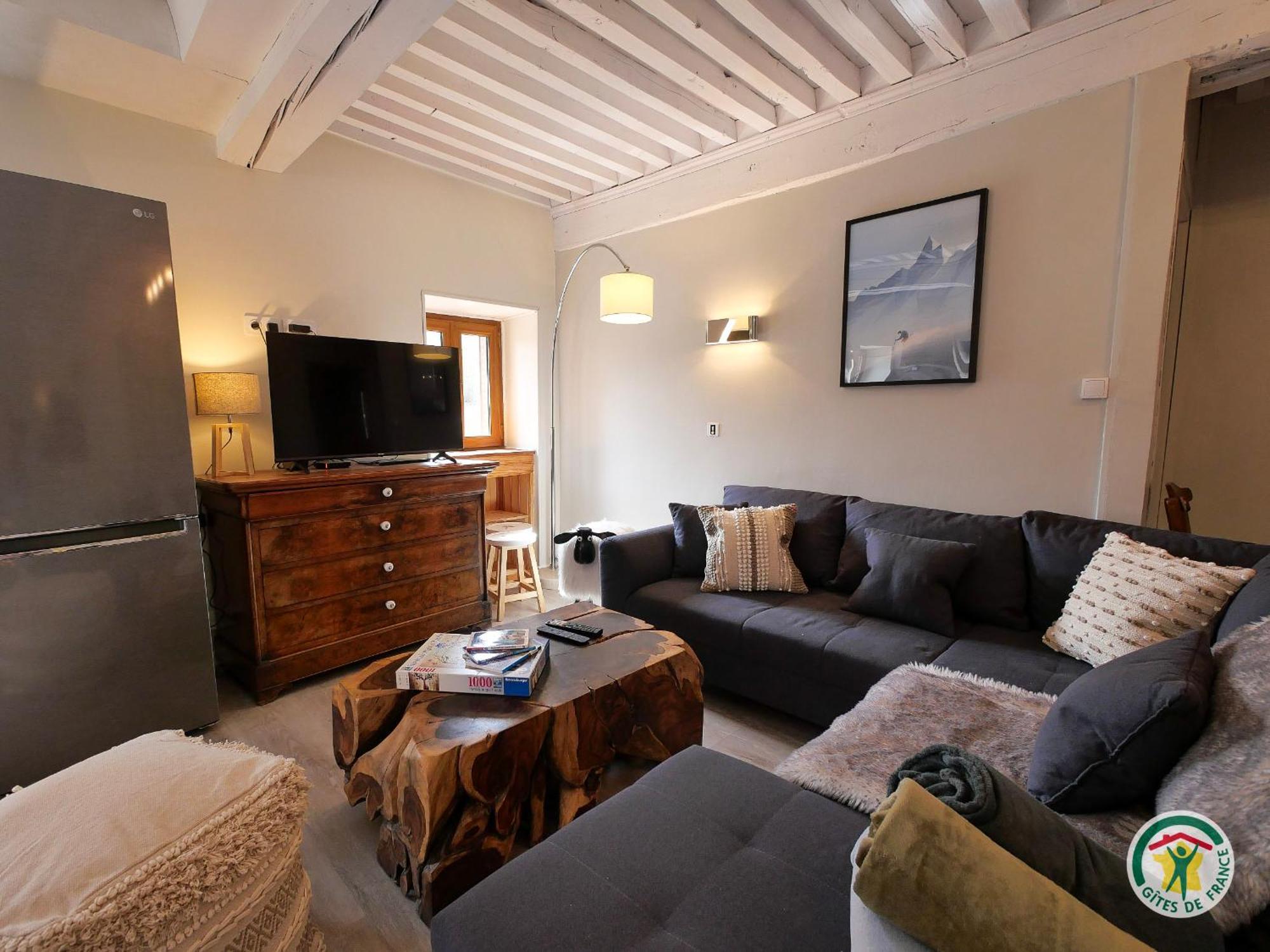 "La Batisse Des Pres" Apartment ปี-แซ็ง-วาซ็อง ภายนอก รูปภาพ