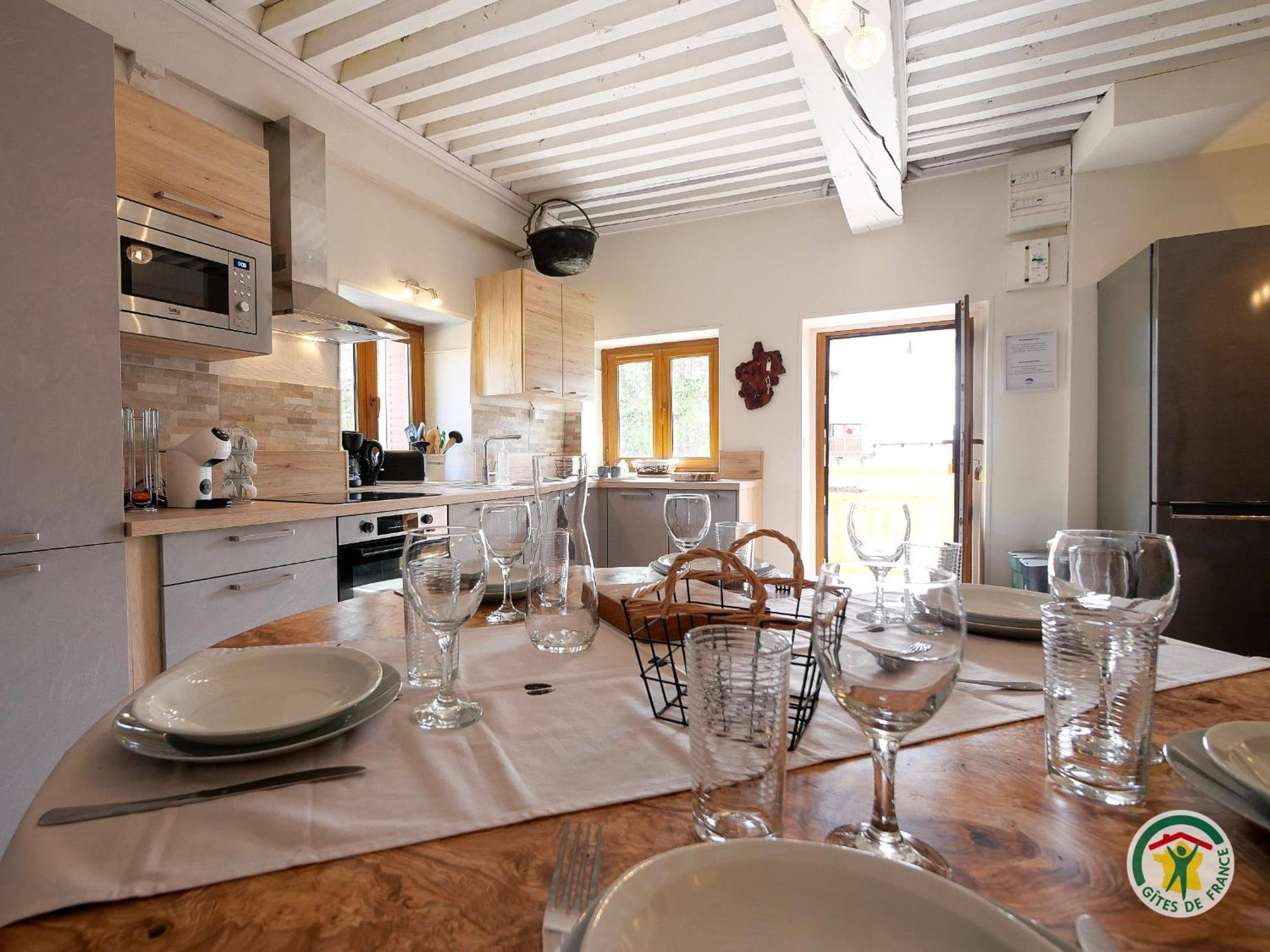 "La Batisse Des Pres" Apartment ปี-แซ็ง-วาซ็อง ภายนอก รูปภาพ